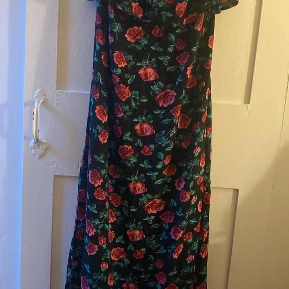 Francesca's Miami Red and Blue Tiered Maxi Sundress - Picture 8 of 11